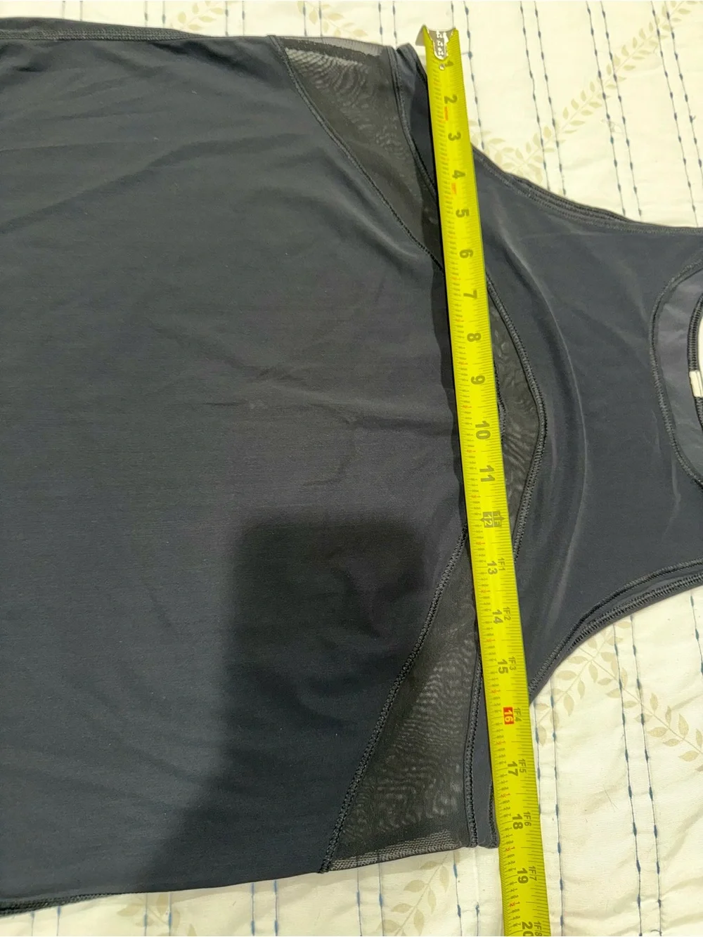 Lululemon Womens Black Mesh Panel Relaxed Yoga Workout Tank Top Estimated Size 8